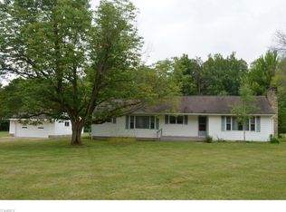 8031 Bainbridge Rd, Chagrin Falls, OH 44023