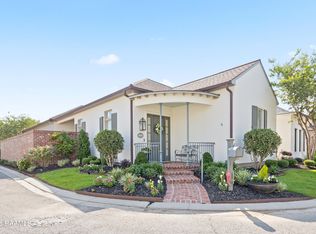 300 Edgehill Cir, Lafayette, LA 70508