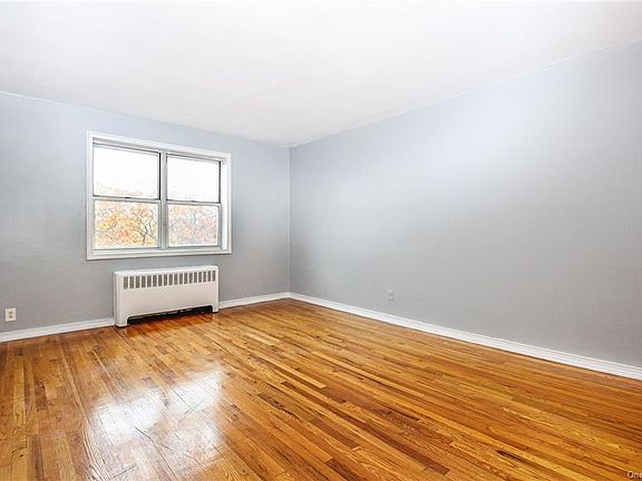 3rd image of 1234 Midland Ave #6C