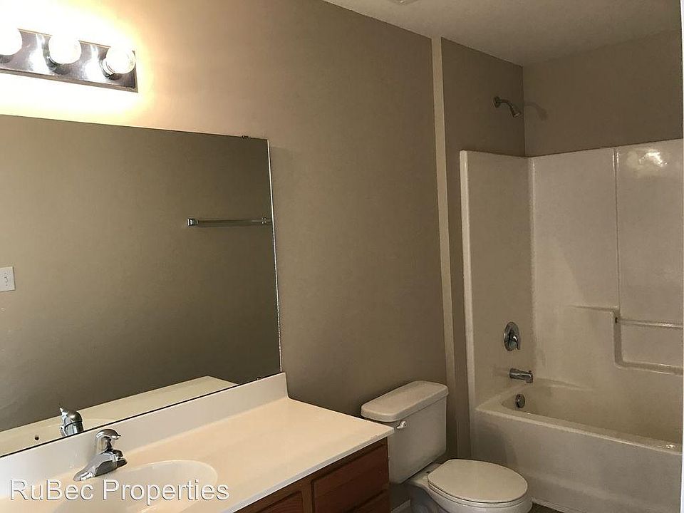 2nd image of 5352 Esther Ln