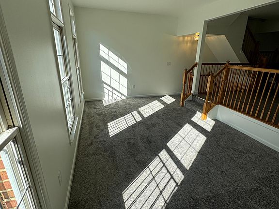 5th image of 1279 Lindsay Ln