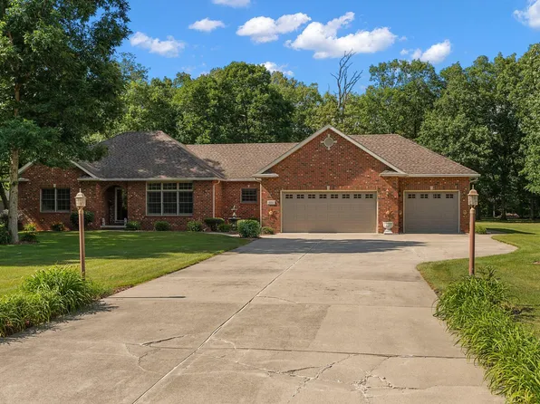 134 Sharon Dr, Wheatfield, IN 46392