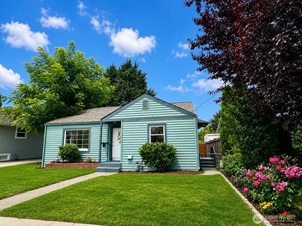 421 Wells Avenue N, Renton, WA 98057