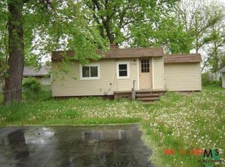 478 Marion Ave, Waterford, MI 48328