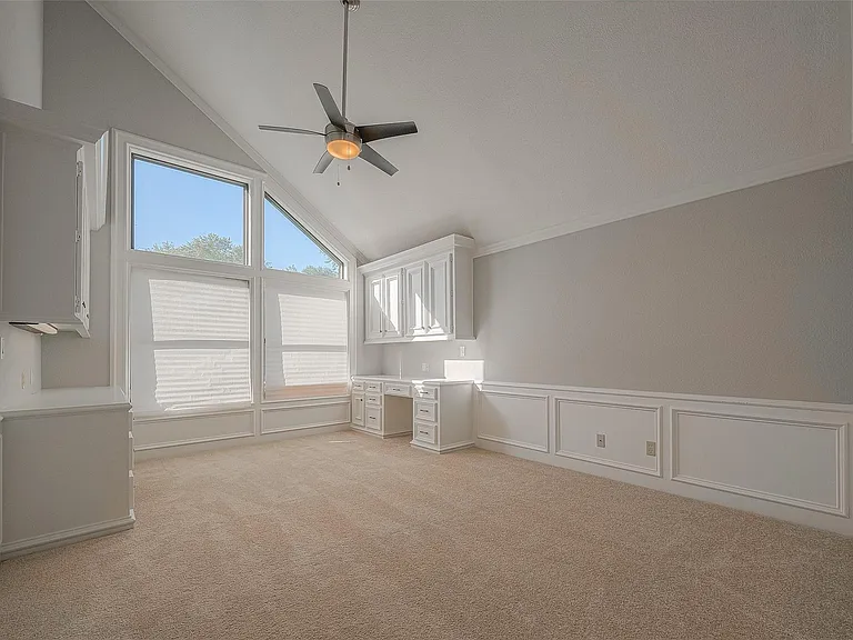 15714 Sylvan Lake Dr — Photo 32