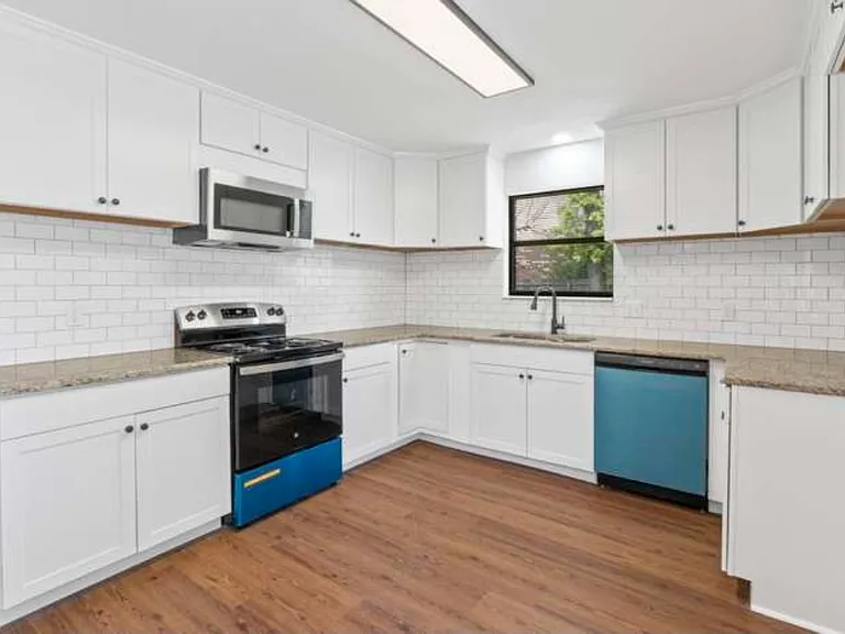 4417 Dawson Dr — Photo 14