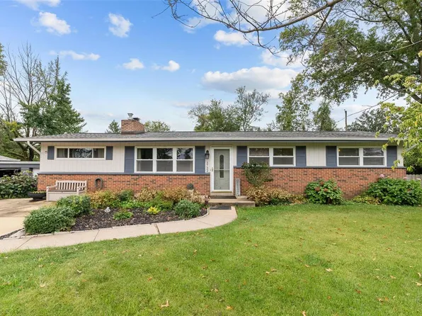 3732 Lan Dr, Saint Louis, MO 63125