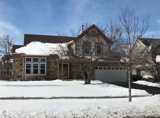 1517 Birmingham Ln, Crystal Lake, IL 60014