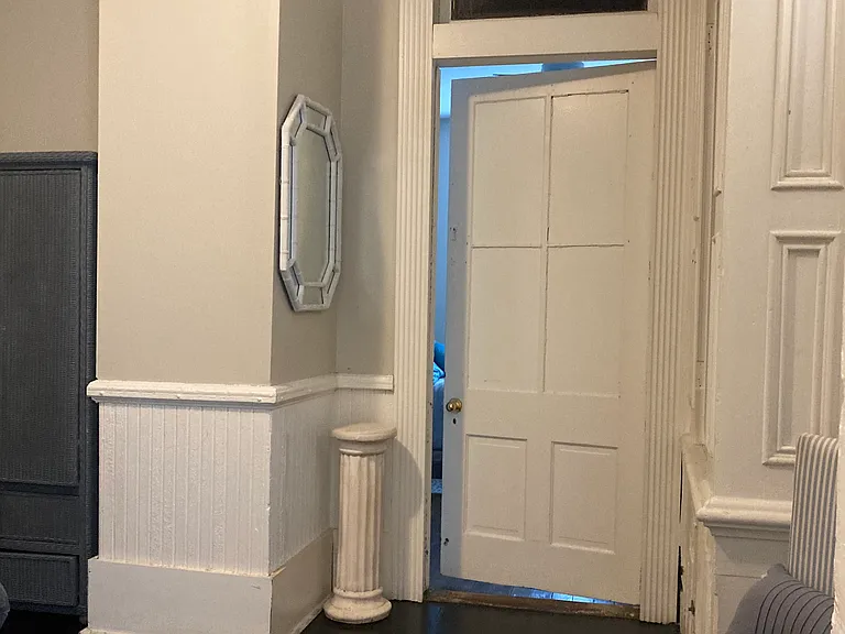 208 W Duffy St #A — Photo 9