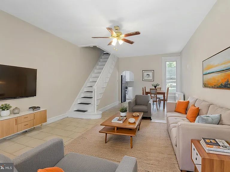 2323 E Cambria St — Photo 1