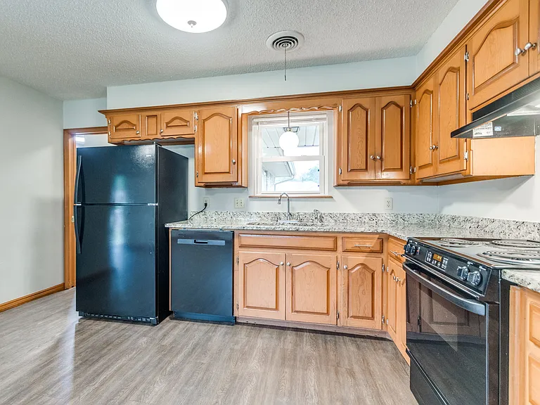 1639 Westbrooke Ter — Photo 12