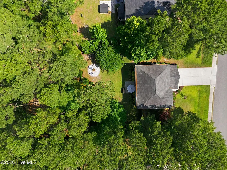 611 Majestic Oaks Dr — Photo 41