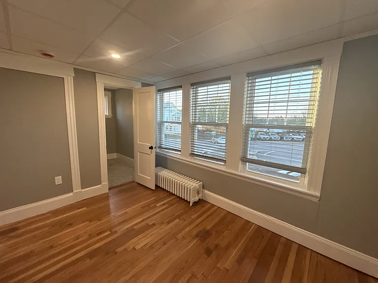 189 E Central St #1 — Photo 4
