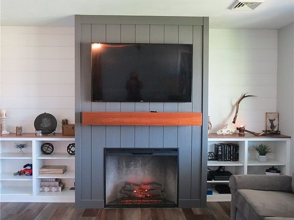 5th image of 107 Debra Dr