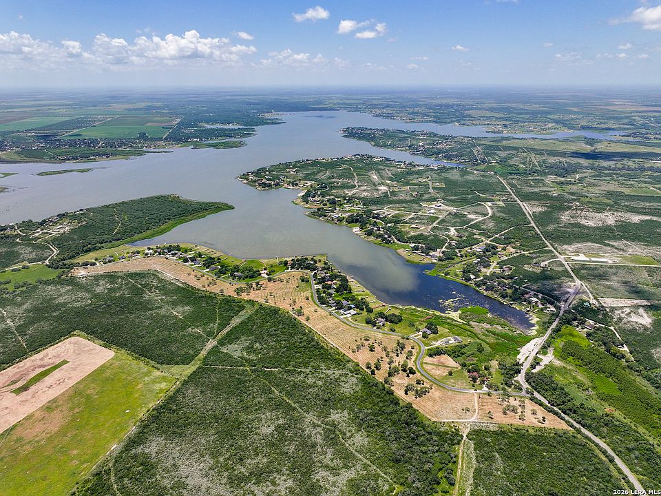 1st image of 0 Lakeshore LOT 14