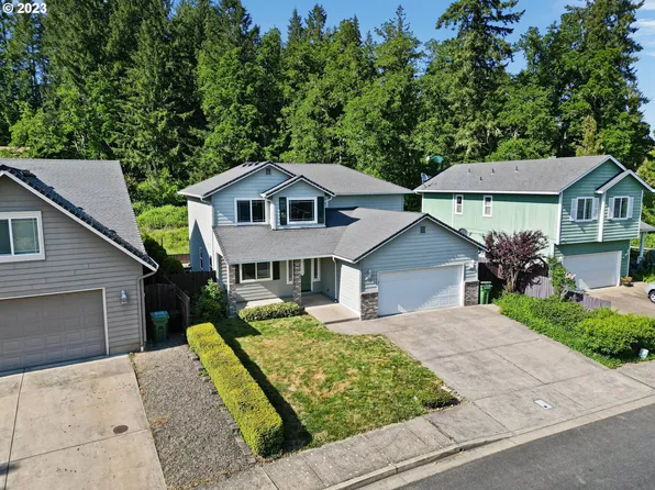 2102 Ash Ave, Cottage Grove, OR 97424