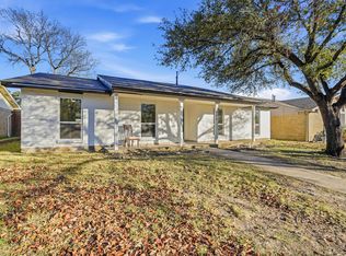 1905 Glenrose Ln, Carrollton, TX 75007