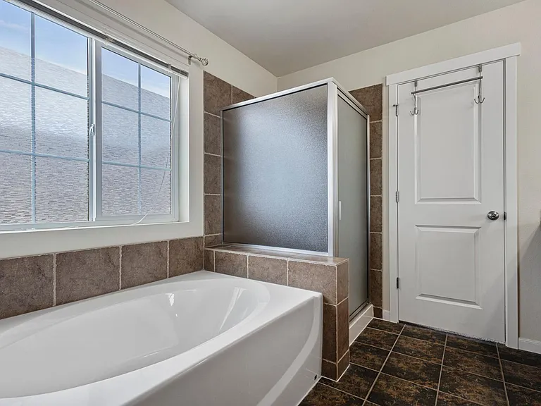 5463 Razor Peak Dr — Photo 17