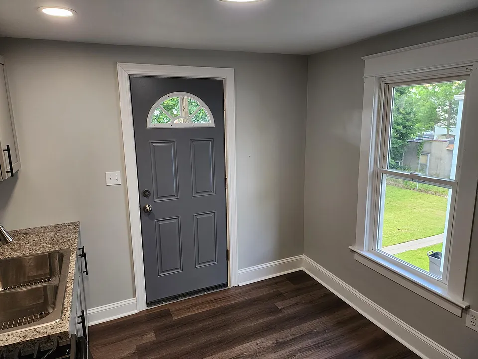 83 Grand Ave #4