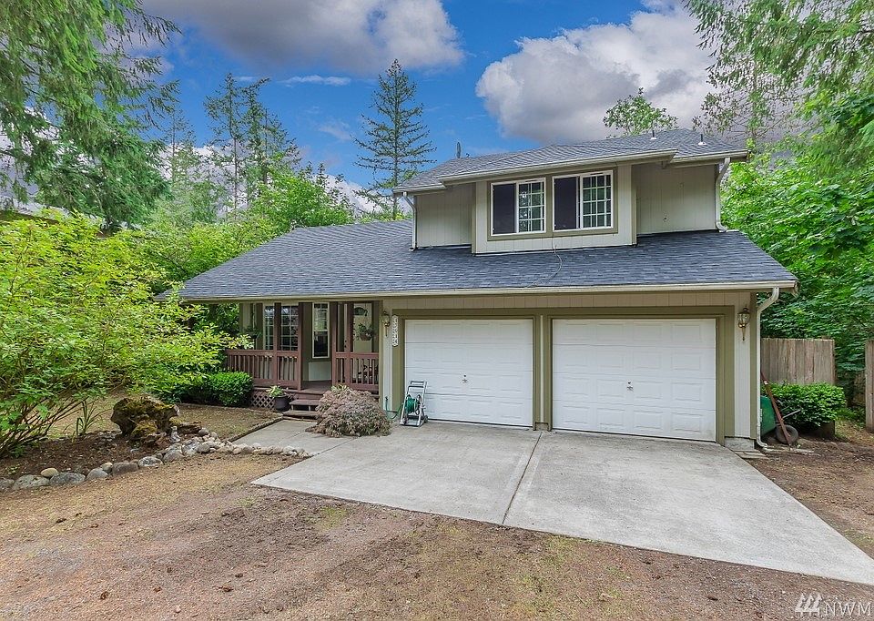 1st image of 17914 Pondside Ct SE