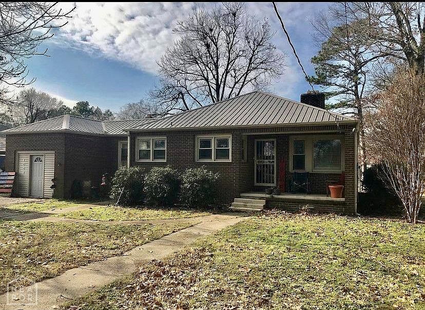 1003 S Main St, Leachville, AR 72438 Zillow