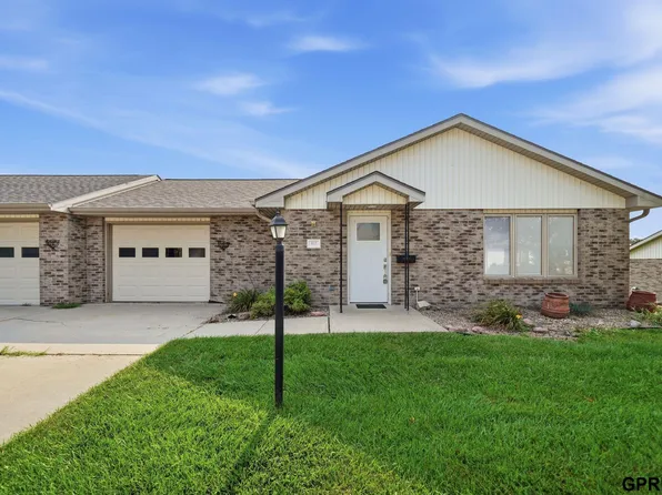 810 Country View Ln Unit 5, Firth, NE 68358