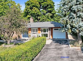 8 Waterfield Dr, Toronto, ON M1P3W5