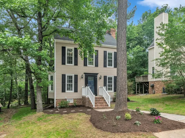 608 Cross Timbers Dr, Durham, NC 27713