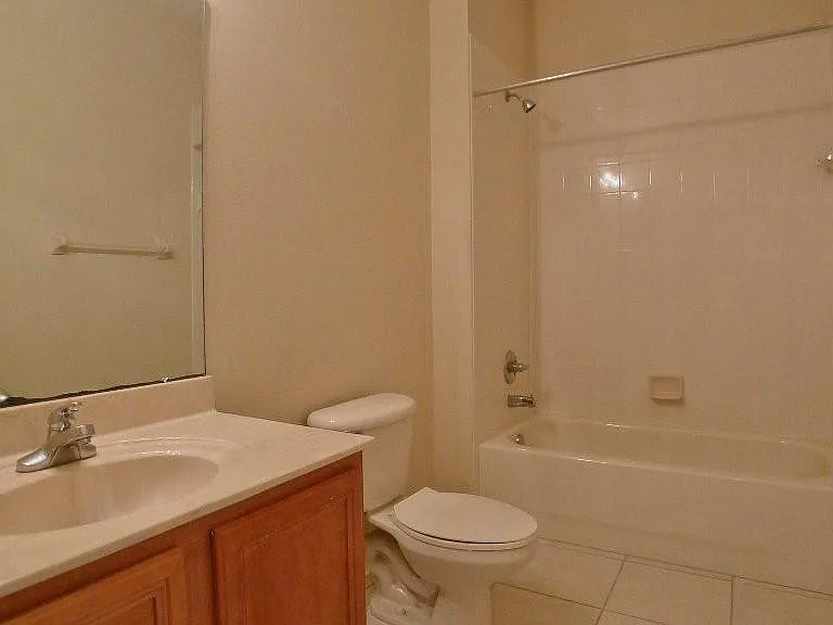 3315 Chapel Creek Cir — Photo 12