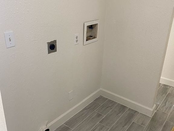 3rd image of 1200 Thompson Rd #911