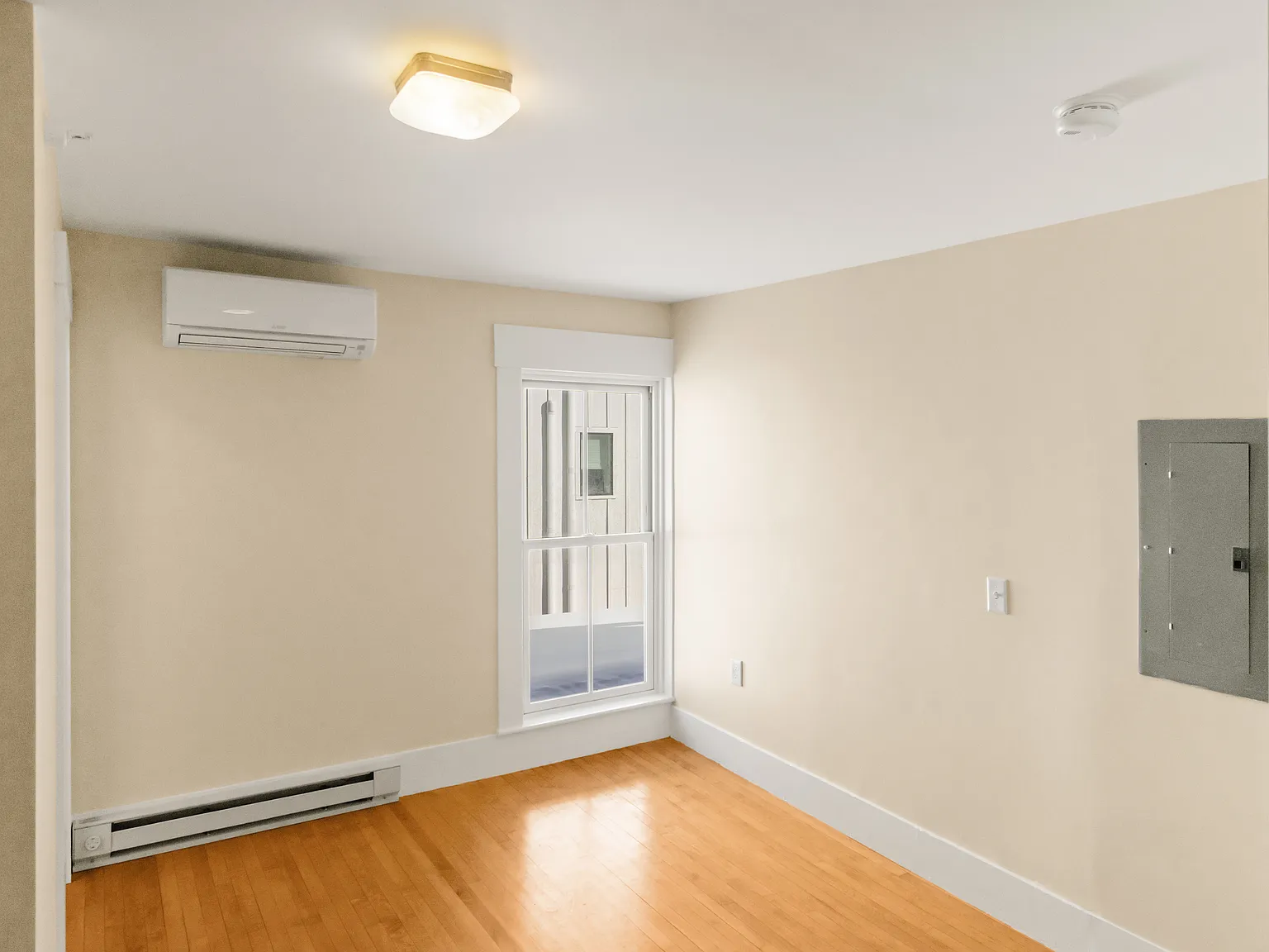 1 bed, 675 sqft, $1,800 — Photo 3