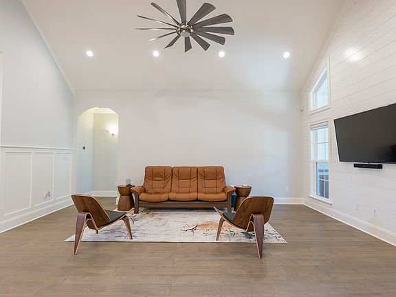 4th image of 6022 Union Springs Dr