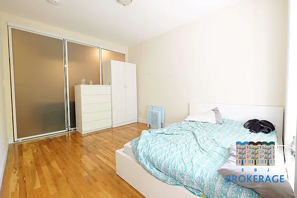 Rented by SBJ Brokerage, LLC | media 9