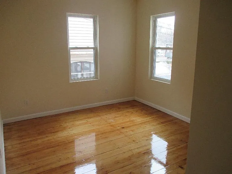5 Smythe St #3 — Photo 5