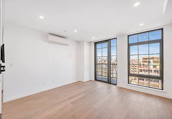 4th image of 31-18 31st St #7B