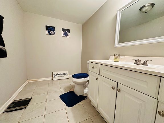 4th image of 124 Oriole Rd