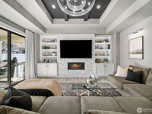 3rd image of 1014 Racine Springs Drive