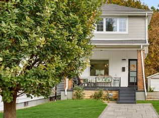 139 King Edward Ave, Toronto, ON M4C5J7
