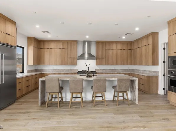 8825 S Monte Cristo Way, Las Vegas, NV 89113