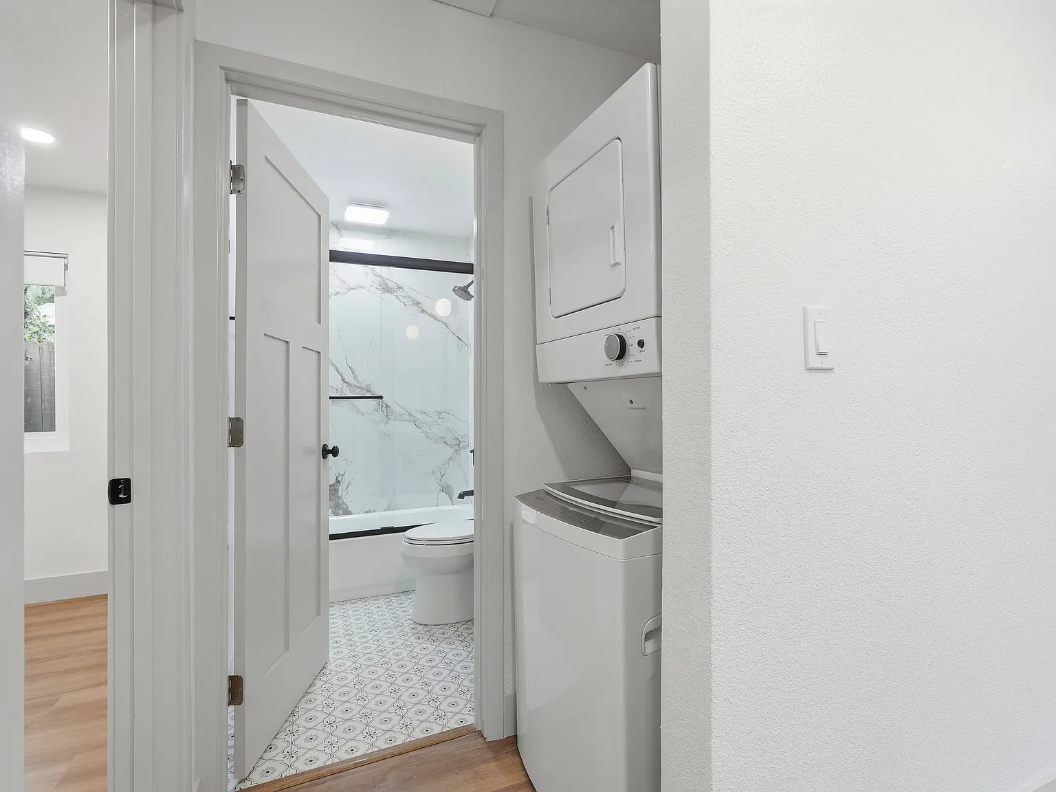 2 bed, 750 sqft, $2,000 — Photo 4