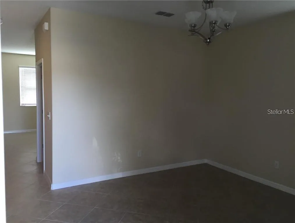 3 bed, 2.5 bath, 1748 sqft, $2,800 — Photo 4