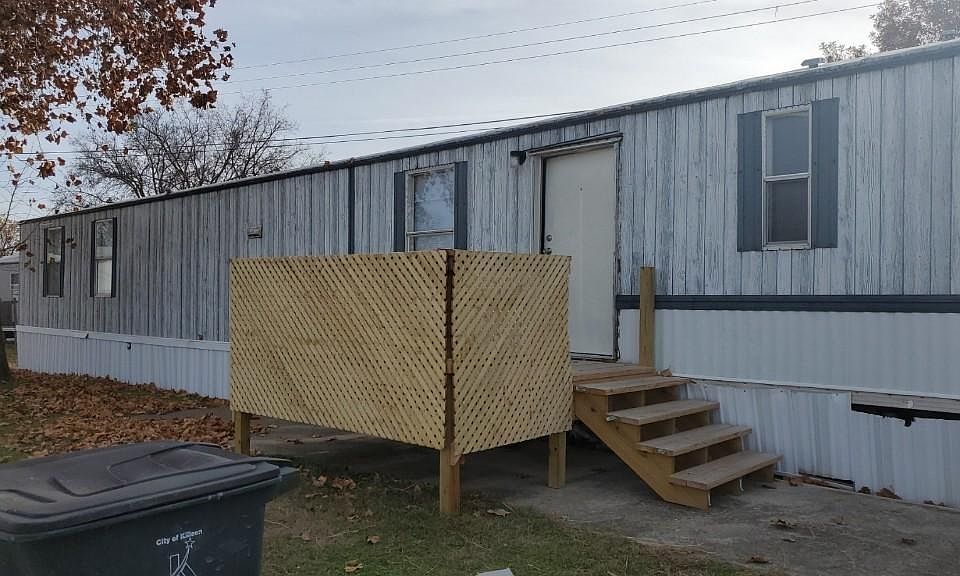 1st image of 3343 Lynn Ave #116