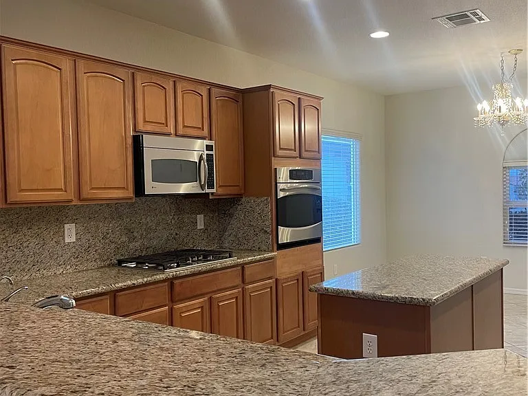 2356 Orangeburg Pl — Photo 17