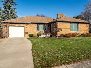 1004 Sullivan Dr, Belvidere, IL 61008