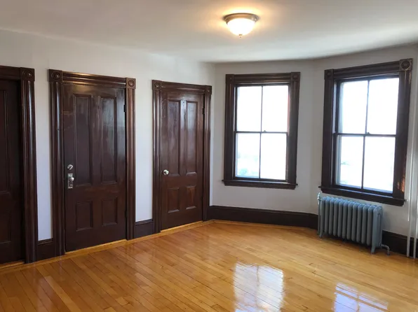 80 Ocean Ave #1, Salem, MA 01970