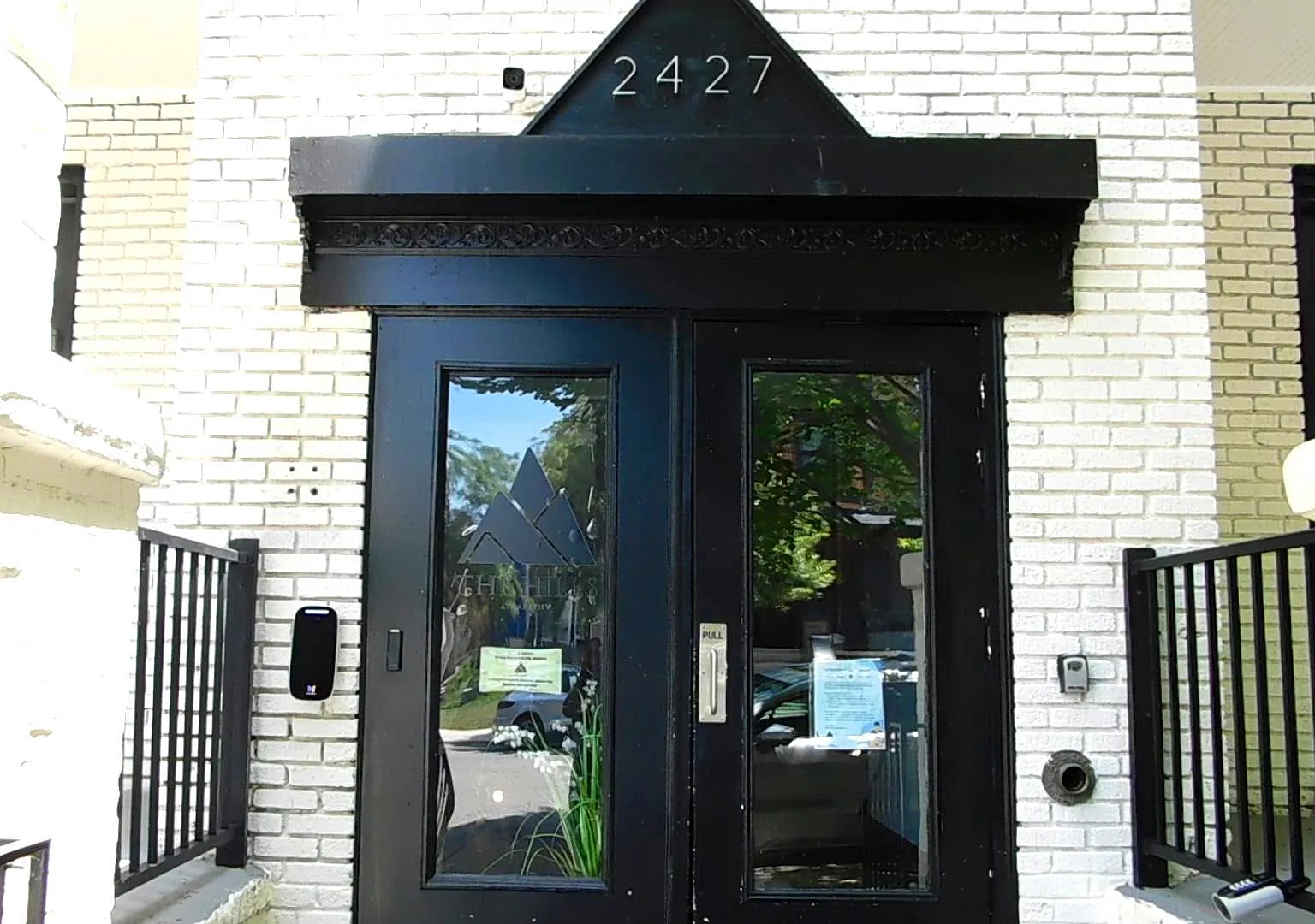 1 bed, $1,200 — Photo 1
