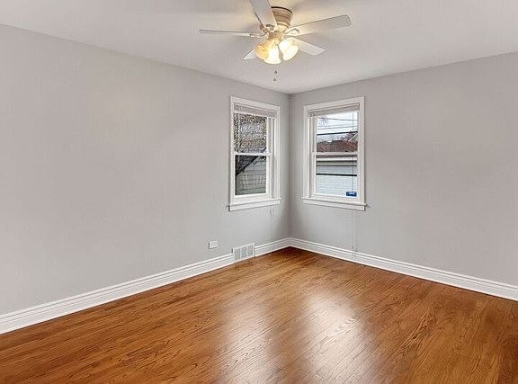 5th image of 709 24th Ave