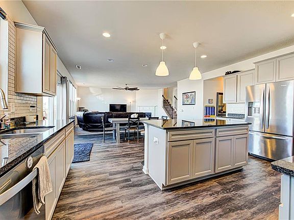 5th image of 5418 Aster Dr