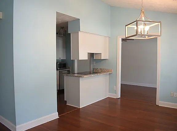 4th image of 225 Birch Creek Dr