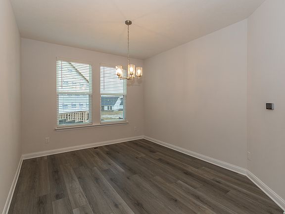 4th image of 2042 Kohut Ct